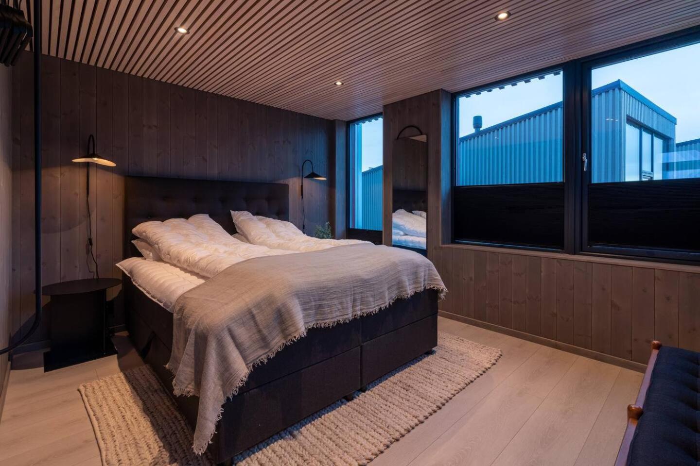 Leilighet Med Fantastisk Utsikt Henningsvær Kültér fotó