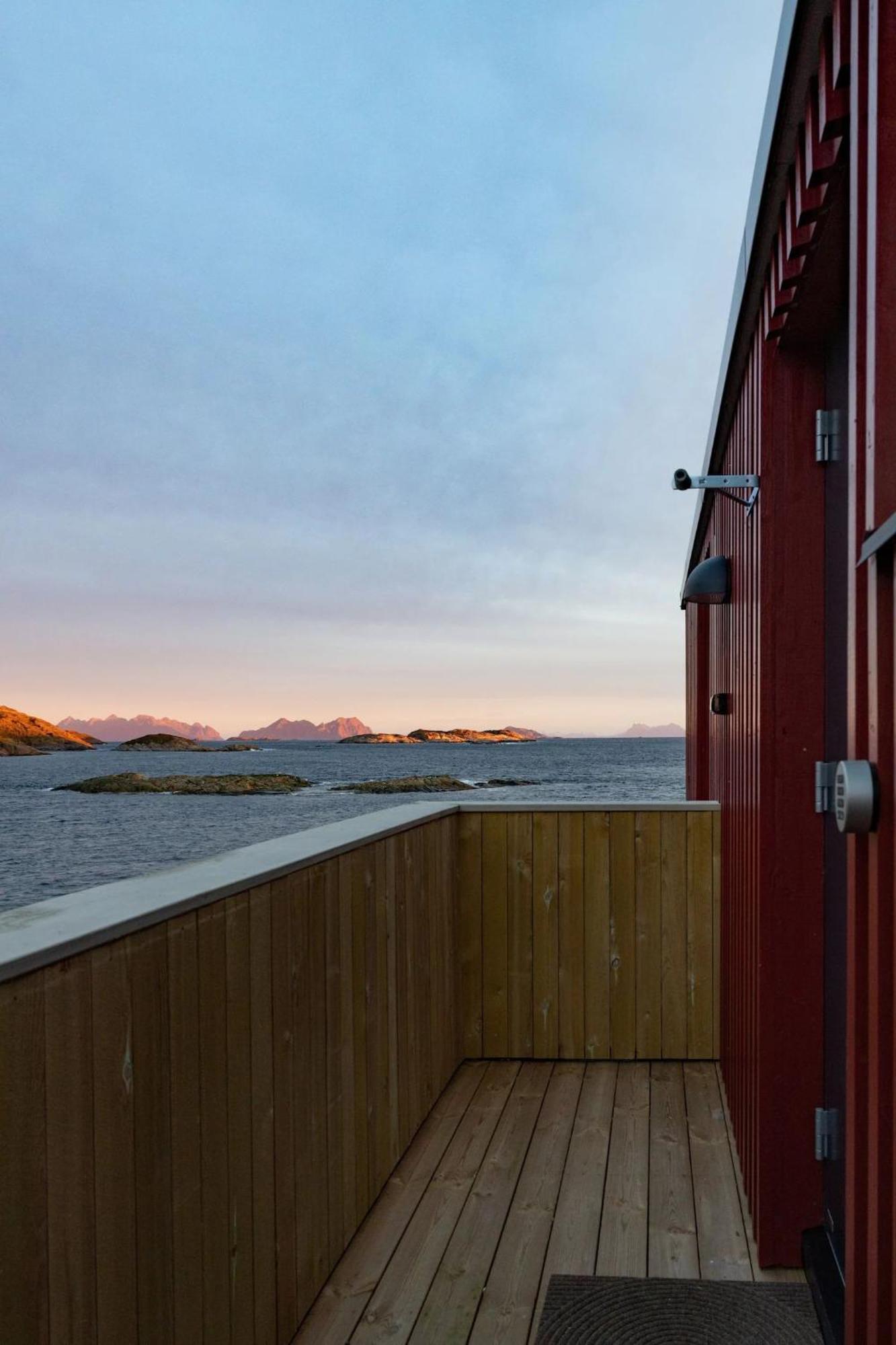Leilighet Med Fantastisk Utsikt Henningsvær Kültér fotó